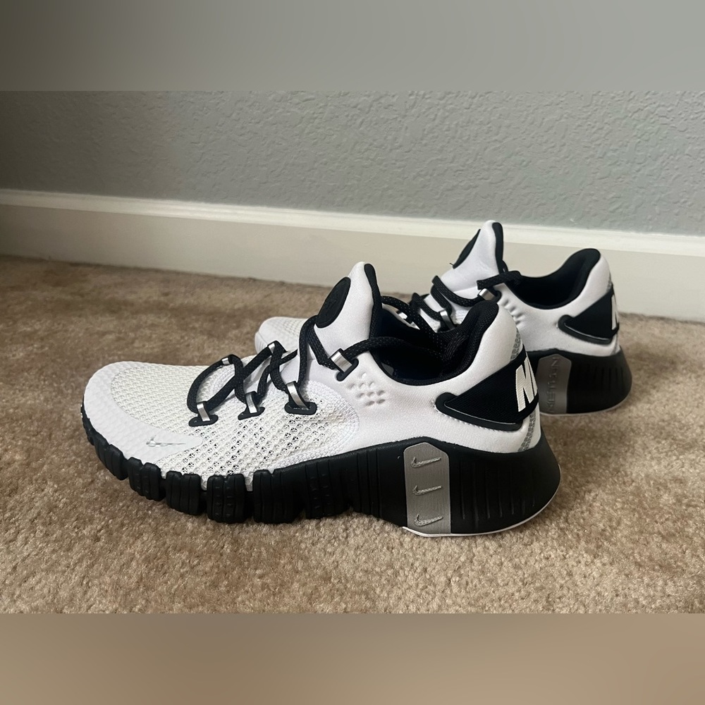 Nike - Metcon 4 women, size 9